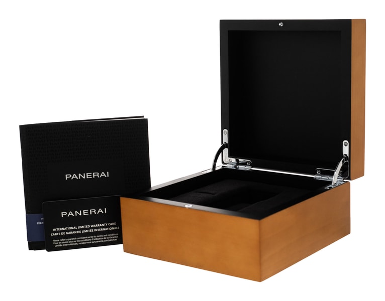 Panerai Luminor Quaranta PAM01272